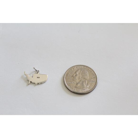 Sterling Silver United States Charm with Stars and Stripes - Picture 4 of 6